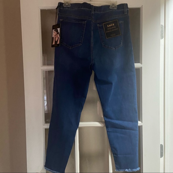 Button Down Blue Jeans Size 14 - Picture 2 of 2